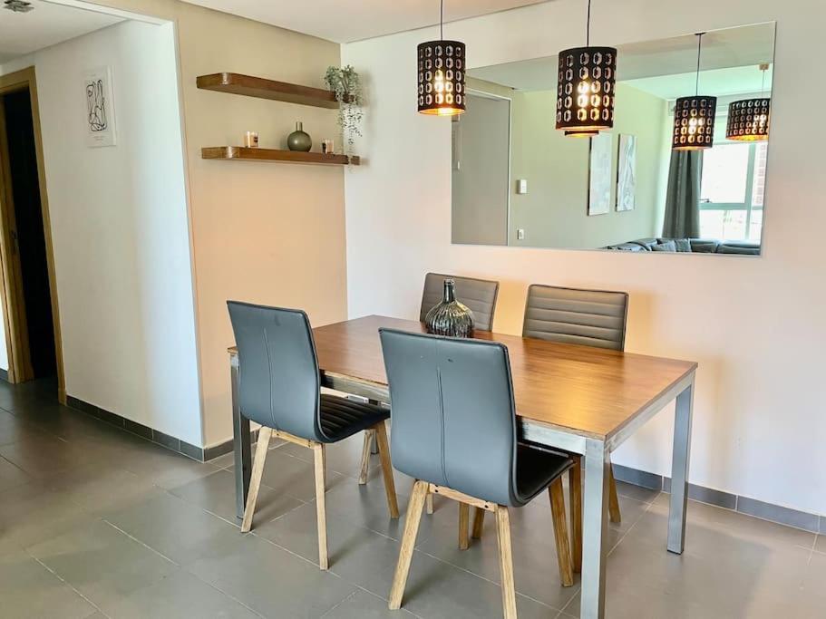 Hilton - 2 Bedrooms Downtown Apartamento Tánger