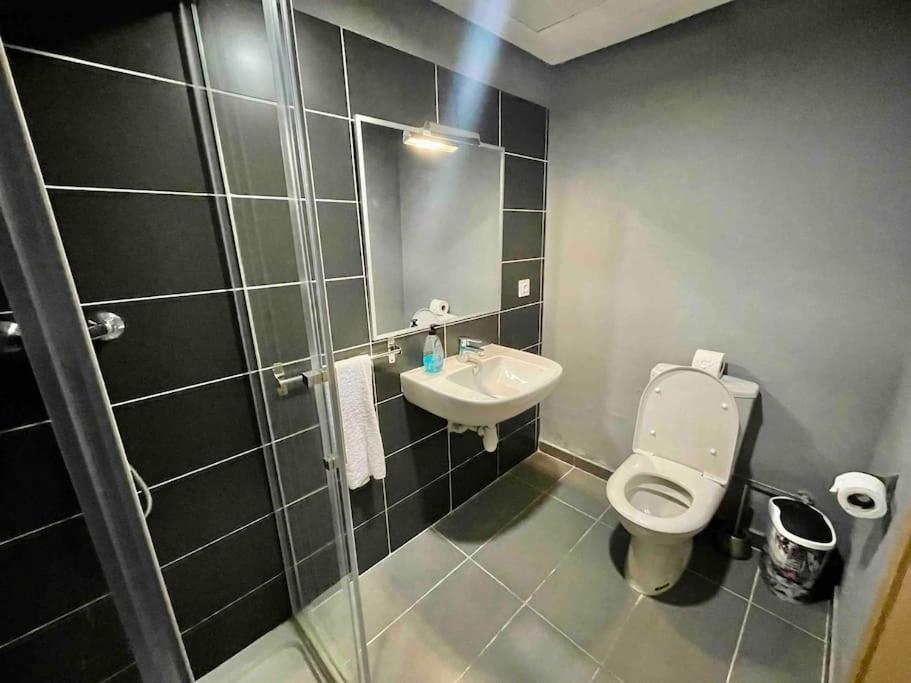 Hilton - 2 Bedrooms Downtown *